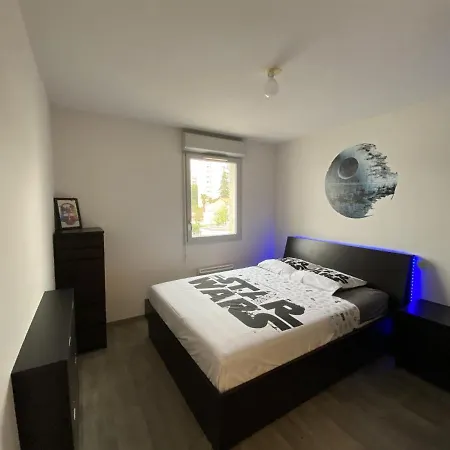 Le Skywalker : T2 Avec Parking & Balcon Apartment
